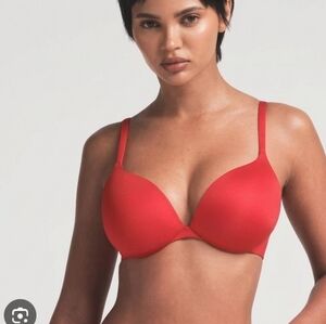 SKIMS ULTIMATE TEARDROP PUSH-UP BRA red 42DD